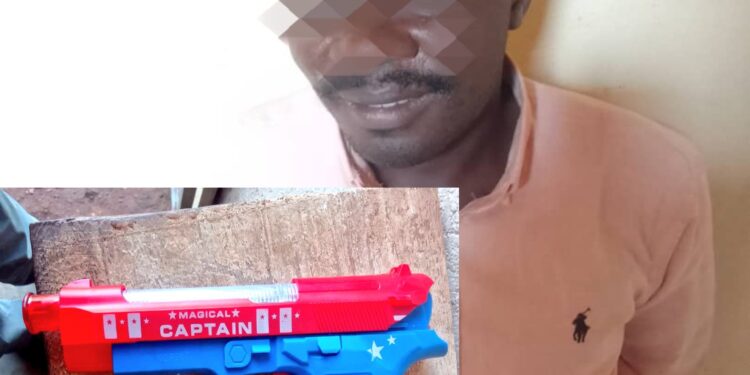 Nakawa: Conman storms Police Station with a toy pistol to free a suspected thief